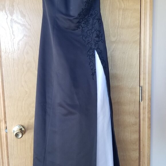 Michael Angelo Black & White formal Dress - Picture 4 of 4